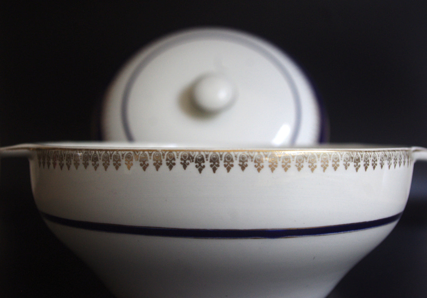 Wedgwood & Co. Ltd. Cobalt & Gold | 1960s Porcelain Tureen & Soup Bowls (Pattern 547269)