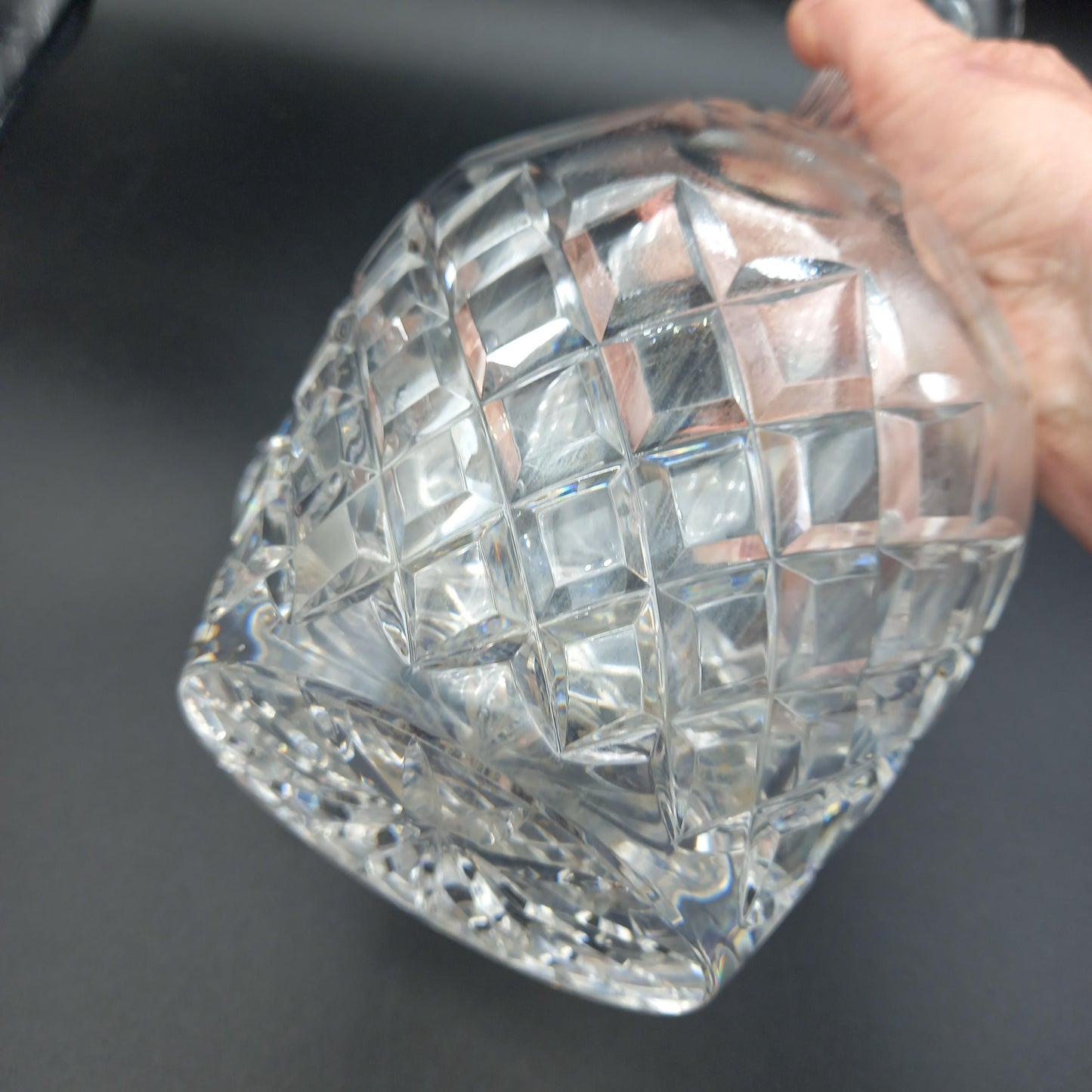 Vintage Lead Crystal Wine Decanter “The Matriarch” — Heavy Cut Crystal with Faceted Stopper (1.98kg)