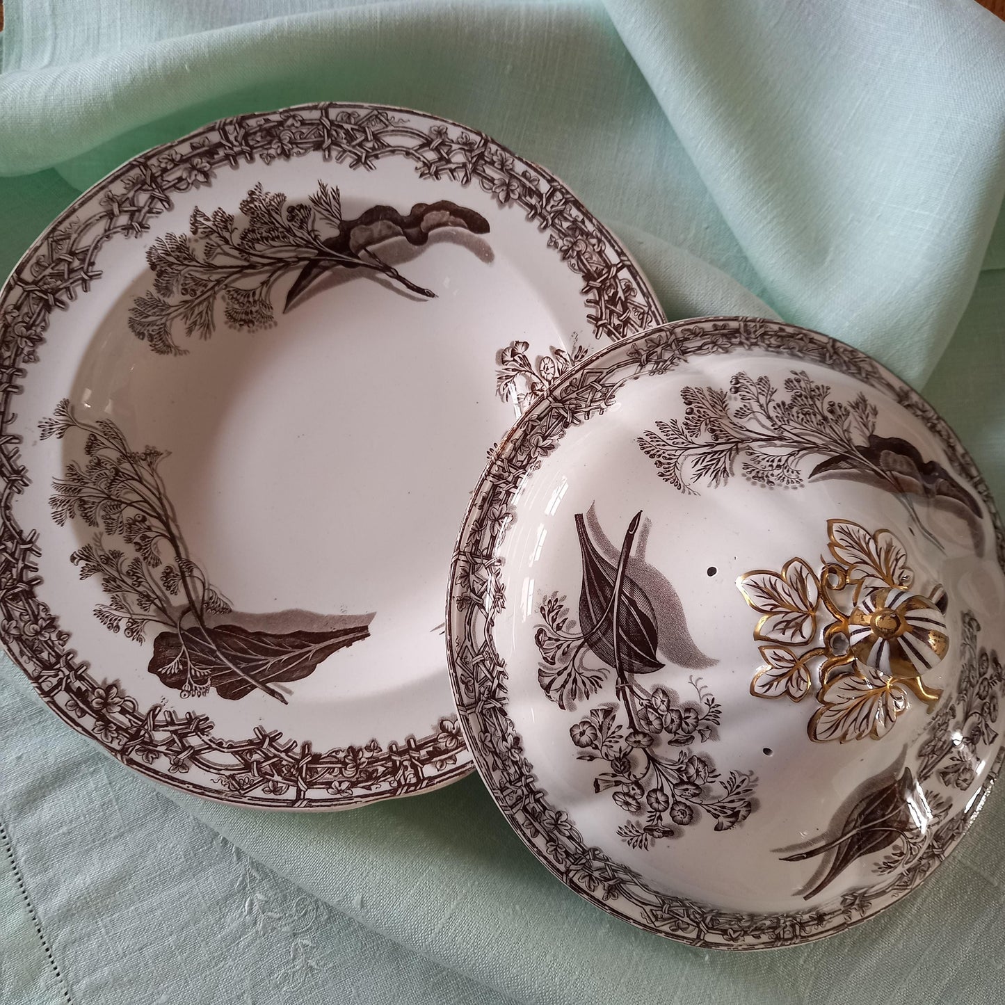 Copeland & Garrett Victorian Tureen — 1844 Registered Brown Transferware with Gilt Finial (Bird & Botanical Design)