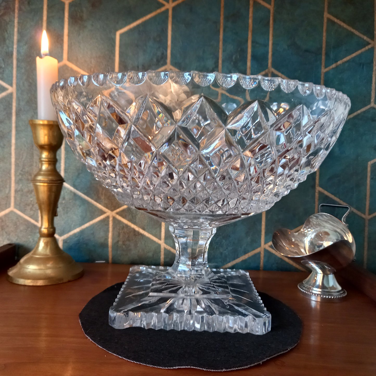 Vintage Cut Crystal Pedestal Trifle Bowl – Art Deco Diamond Design | Candlelit Elegance