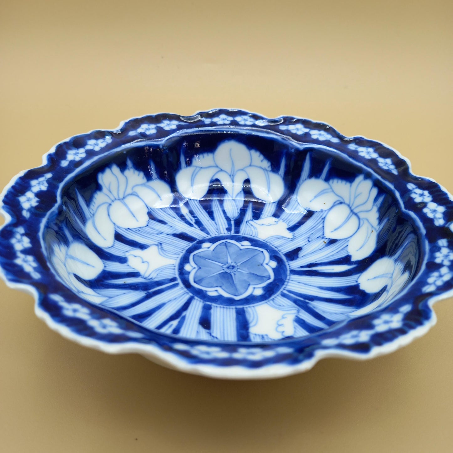 Pair of Japanese Nabeshima-Style Porcelain Bowls | Blue & White Iris Motif | Scalloped Edge | Mid-Century Arita Export | Free Postage