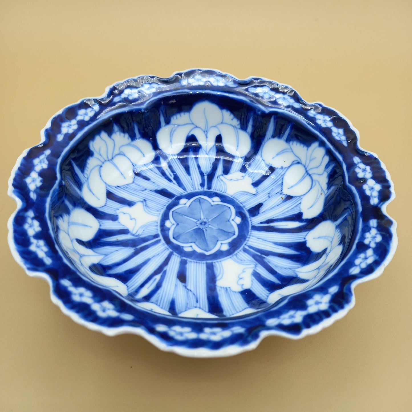 Pair of Japanese Nabeshima-Style Porcelain Bowls | Blue & White Iris Motif | Scalloped Edge | Mid-Century Arita Export | Free Postage