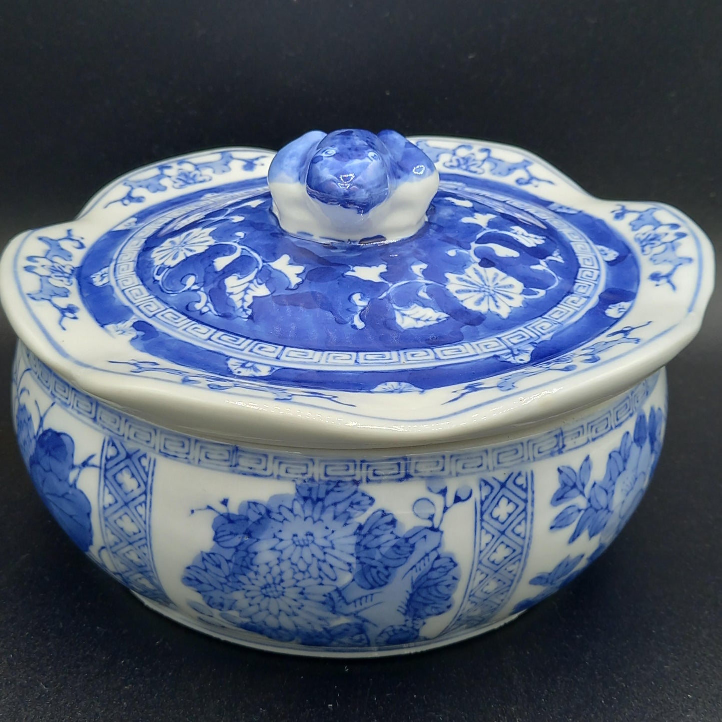 Chinese Chinoiserie Tureens – Frog & Turtle Animal Finials (Indigo Blue Porcelain, Rare Vintage Pair or Singles)