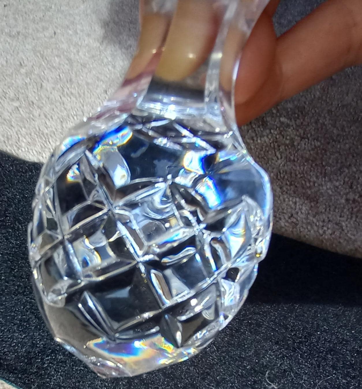 Vintage Lead Crystal Wine Decanter “The Matriarch” — Heavy Cut Crystal with Faceted Stopper (1.98kg)