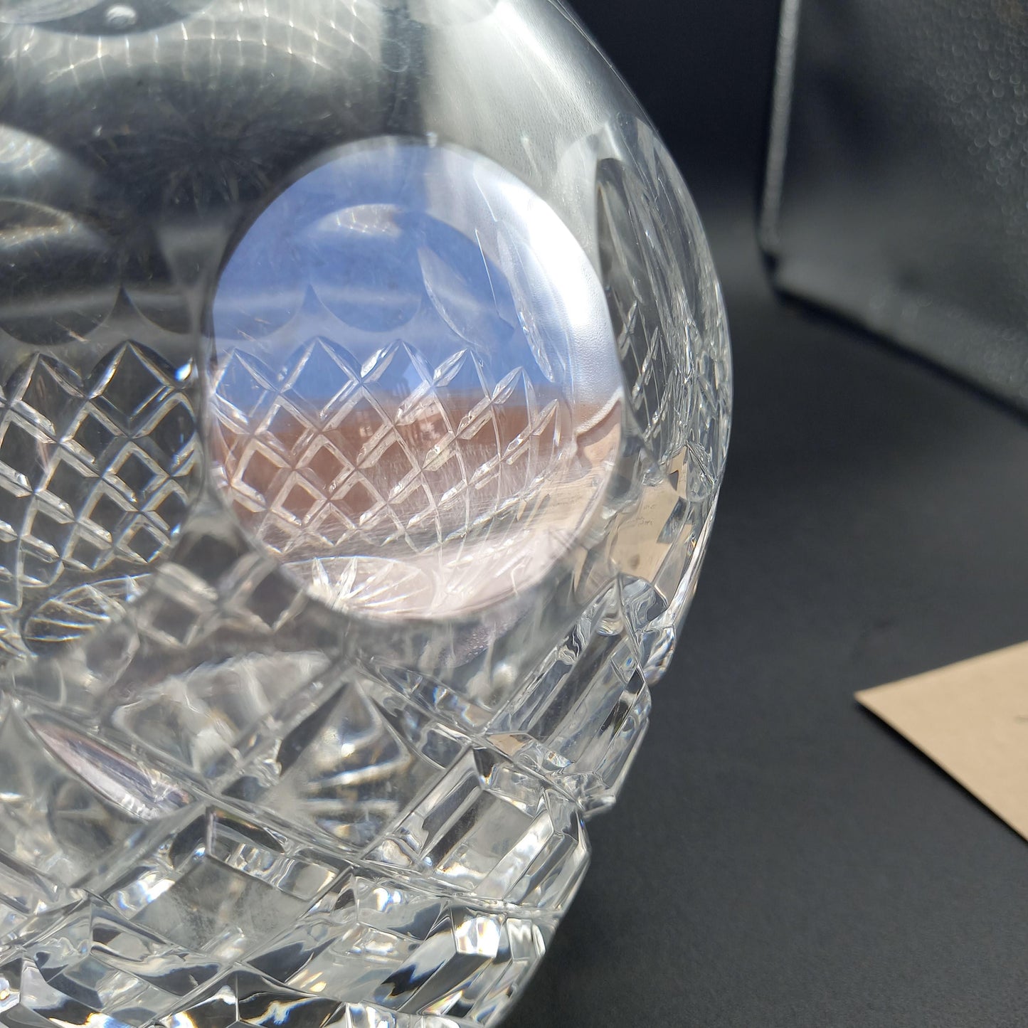 Vintage Lead Crystal Wine Decanter “The Matriarch” — Heavy Cut Crystal with Faceted Stopper (1.98kg)
