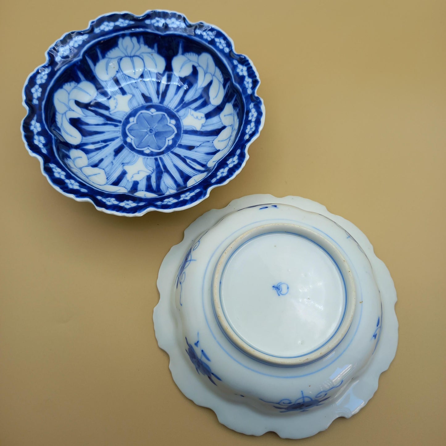 Pair of Japanese Nabeshima-Style Porcelain Bowls | Blue & White Iris Motif | Scalloped Edge | Mid-Century Arita Export | Free Postage