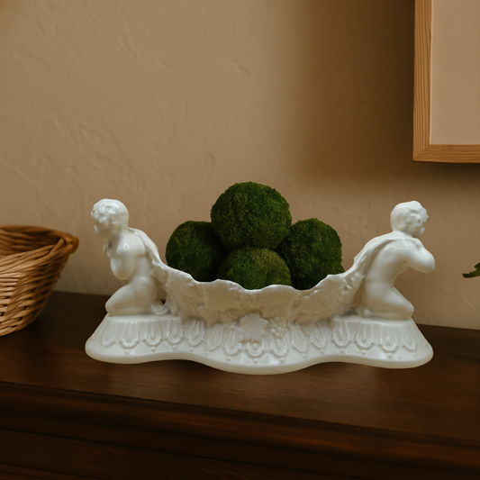 Vintage DeeCee Cherub Compote Bowl – 1950s Ceramic Centrepiece with Raised Angels | Cream Glazed Earthenware | Romantic Mid-Century Decor